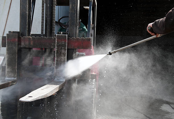 Best Roof Power Washing Services  in Crestview Hills, KY