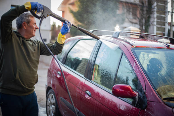 Best Sidewalk Pressure Washing  in Crestview Hills, KY